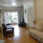 Apartamento Completo com sacada no centro